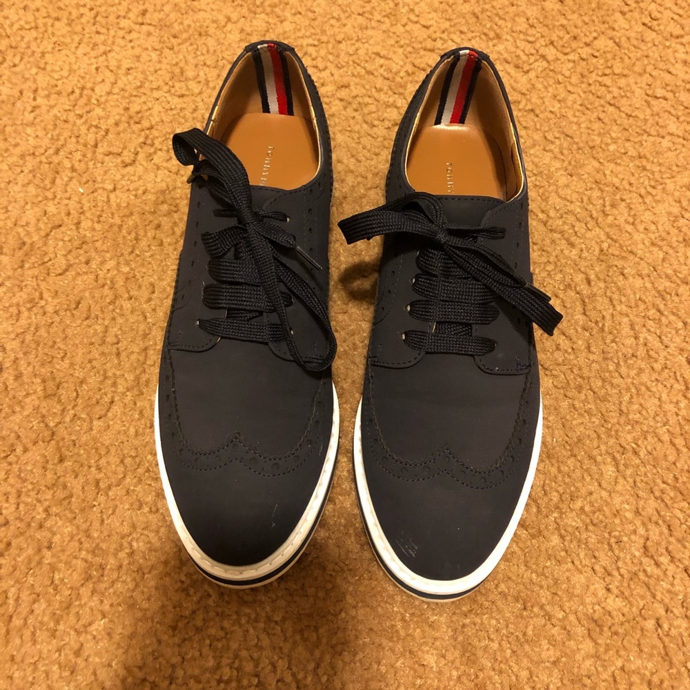 Tommy Hilfiger casual shoe